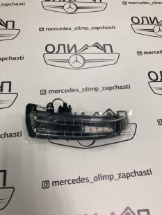 повторитель правый зеркало на Mercedes C class w204 повторитель правый зеркало на Mercedes C class w204